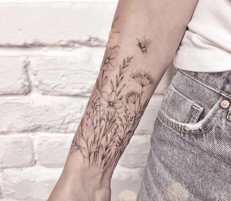 Rose And Honeysuckle Tattoo, Wildrose Tattoo, Rose And Honeysuckle, Honeysuckle Tattoo, Natur Tattoo Arm, Nature Tattoo Sleeve, Wrap Tattoo, Bouquet Tattoo, Wildflower Tattoo