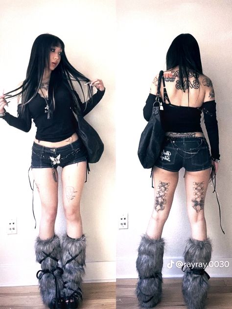 Greyday Outfit Ideas, Black Y2k Outfit Women, Grey Day Outfit Concert, Grunge Bimbocore Outfits, Emo Bimbocore Outfits, Greyday Tour Outfits, Ptv Concert Outfit, Y2k Bimbocore Outfits, Thick Goth Outfits