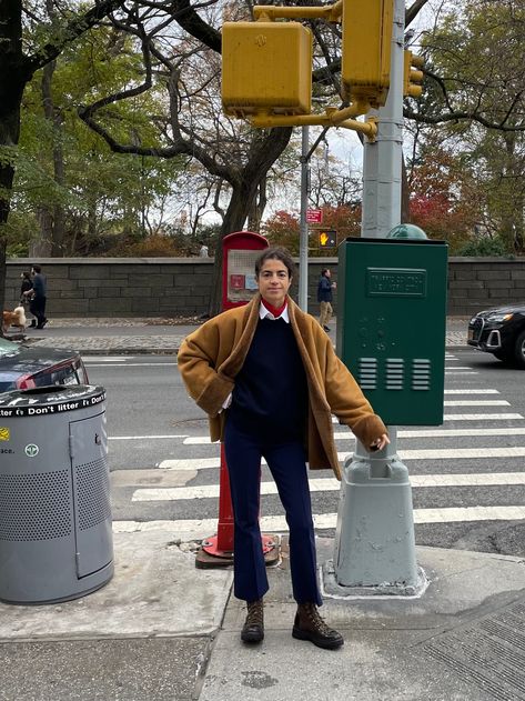 90s Chola Fashion, Midsize Fashion Winter, Leandra Medine Style, Winter Uniform, Alexa Chung Style, Midsize Outfits, Leandra Medine, Midsize Fashion, Red Turtleneck