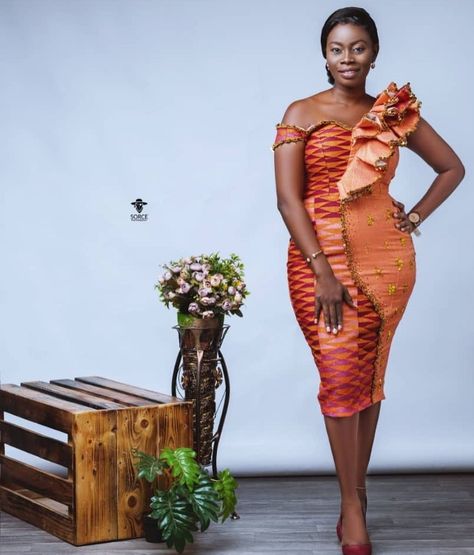 Wedding Guest Ghana, Traditional Kente Styles, Short Kente Dress, Dresses African Fashion, Africa Style, Kente Dress, African Fabric Dress, African Prom Dresses, Fashion Traditional