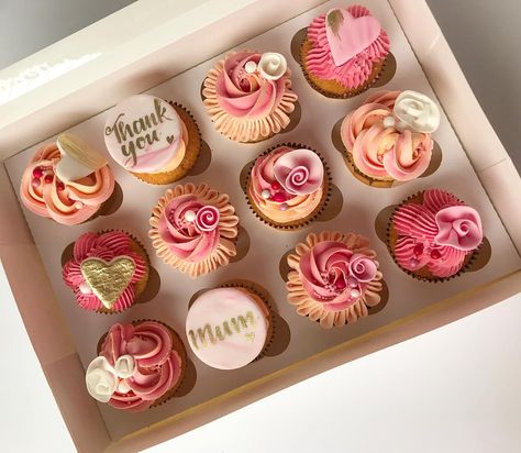 27 Adorable Mothers Day Cupcake Decoration Ideas Mothers Day Cake Designs, Cupcake Decoration Ideas, Easy Cupcakes Decoration, Mothers Day Desserts, Mothers Day Cupcakes, Cupcake Decoration, Cupcake Cake Designs, Mothers Day Cake, Easy Cupcakes