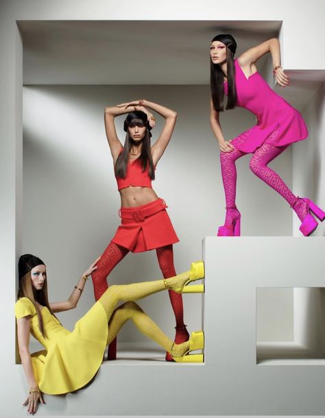 Versace Aesthetic, Jojo Pose, Mica Arganaraz, Colored Tights Outfit, Versace Fashion, Photoshoot Idea, Pose References, Model Aesthetic, Donatella Versace