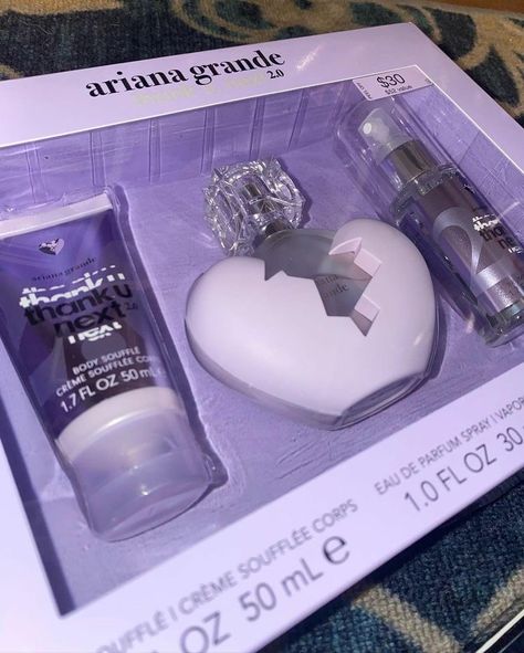 Profumo Victoria Secret, Koleksi Makeup, Koleksi Parfum, Ariana Perfume, Ariana Grande Perfume, Conjoined Twins, Perfume Body Spray, Perfume Collection Fragrance, Bath And Body Works Perfume