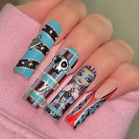 Frankie Stein nails!! Who else loved the movies and dolls growing up • • • Visit my page to find the nails of your dreams 💕 DM for custom requests 💕 link in bio :)! • • • #pressonnails #pressons #presson #pressonnailsforsale #pressonnailset #manicure #gel #gelmanicure #gelnails #gelpolish #gelnaildesign #nails #nailart #smallbusiness #fakenails #falsenails #glueonnails #stickonnails #onlineshop #baddienails #cutenails #pink #modelones #frenchtipnails #monsterhighnails #frankiesteinnails #hall... Frankie Stein Nails, High Nails, Monster High Nails, Frankie Stein, Manicure Gel, Gel Nail Design, Stick On Nails, French Tip Nails, Gel Manicure