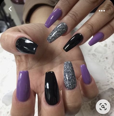 Purple Nails New Years, Black Boujie Nails, Grey And Purple Nails Acrylic, Halloween Nails No Design, Dark Purple And Black Nail Designs, Dark Purple And Black Nails Acrylic, Purple Nails For Halloween, Purple Nail Polish Ideas, Black And Purple Nails Coffin