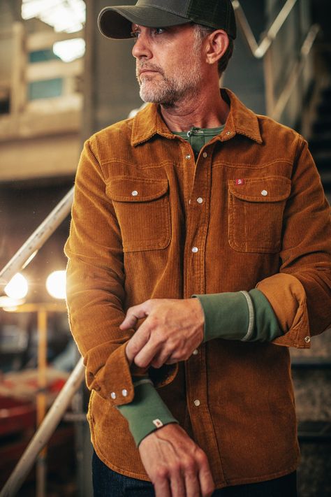 Sartorial Adventures: Exploring the Art of Layering in Autumn How To Look Rich, Create Shirts, Hard Working, Brown Leather Boots, Shirt Collection, Work Shirts, Henley Shirts, Shirt Collar, Heavy Cotton