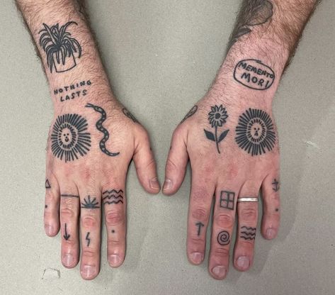 Knuckle Tattoos, Finger Tats, Hand And Finger Tattoos, Hand Tats, Handpoke Tattoo, Tattoo Instagram, Fire Tattoo, Doodle Tattoo, Poke Tattoo