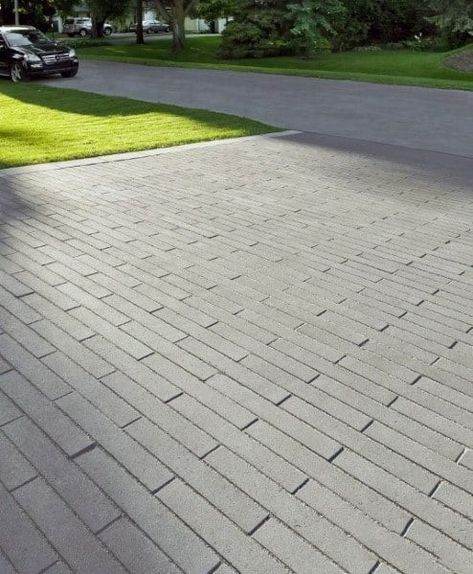 Stamped Concrete Driveway, Modern Driveway, Driveway Ideas, Paving Ideas, Paver Designs, Concrete Patios, Driveway Paving, Driveway Design, Driveway Landscaping