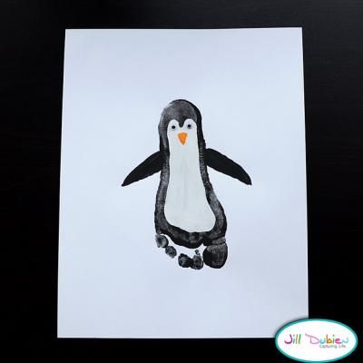 Penguin footprint. I'm going to do this with Ben and frame it for the grandmoms for Christmas this year. Merry Christmas, Love Ben & Penguin! :) Footprint Penguin, Hand Print Art, Footprint Crafts, Footprint Art, Handprint Crafts, Handprint Art, Childrens Crafts, Baby Crafts, Winter Crafts