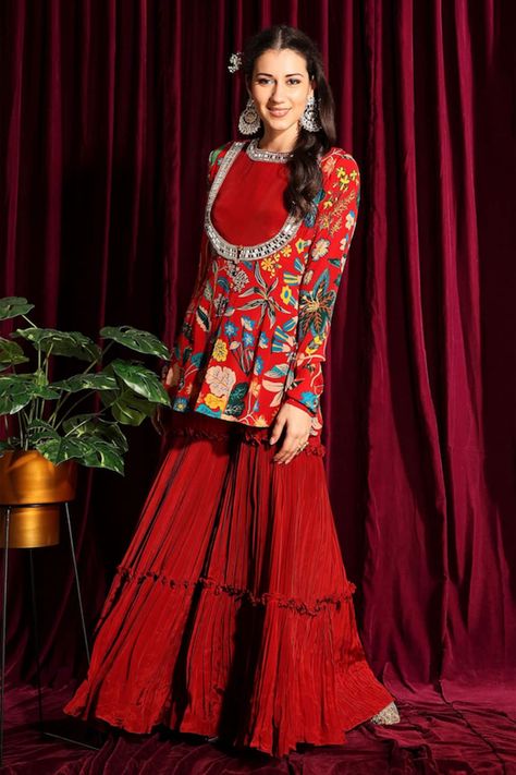 Buy Red Crepe Silk Embroidery Round Jumpsuit And Printed Tunic Set For Women by Aayushi Maniar Online at Aza Fashions. Wedding Guest Outfit Ideas, Flared Bottoms, Red Wedding Dress, Indian Dresses Traditional, Traditional Indian Outfits, Dress Neck Designs, Career Fashion, Stylish Blouse Design, Stylish Party Dresses