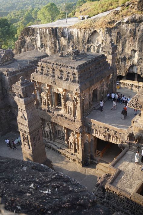 The famous Ajanta Caves and Ellora Caves are a set of ancient rock cave monuments located in the Aurangabad district of Maharashtra state in India. These caves are some of the most mind-blowing things I have ever seen, but in some ways, are quite similar to each other – so if you could only visit one, should you visit the Ajanta or Ellora Caves? Read this short guide to find out. Ajanta And Ellora Caves, Stone Carving Sculpture, Ajanta Ellora, Ellora Caves, Rock Temple, School Model, Ajanta Caves, Edgar Cayce, Carving Sculpture