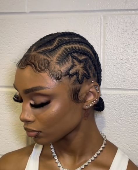 Cornrow Hairstyles Design, Patterned Cornrows, Star Cornrows Braids, Star Braids, Cornrow Hairstyle, Quick Natural Hair Styles, Cute Braided Hairstyles, Braided Cornrow Hairstyles, Cute Box Braids Hairstyles