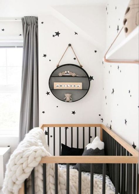 What do you think of a monochromatic nursery? Here are 12 awesome monochrome nursery ideas. Black And White Nursery, Kids Shelves, Monochrome Nursery, Baby Room Neutral, White Nursery, Nursery Baby Room, Gender Neutral Nursery, Baby Bedroom, Baby's Room