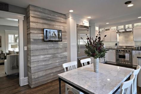 Gray shiplap accent wall in kitchen for modern style Dark Accent Wall Living Room, Shiplap Living Room, Gray Shiplap, Accent Wall In Kitchen, Dark Accent Walls, Kitchen Remodel Countertops, Grey Accent Wall, Shiplap Accent Wall, Accent Walls In Living Room