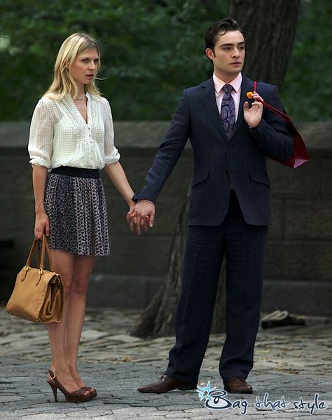 Eva was so good for him. I love Blair. I love Chuck and Blair. I ship Chair, but Eva should've been there longer. Clemence Poesy, Chuck And Blair, Gossip Girl Outfits, Gossip Girls, Royal Couple, Chuck Bass, Business Lifestyle, Famous Women, Gossip Girl