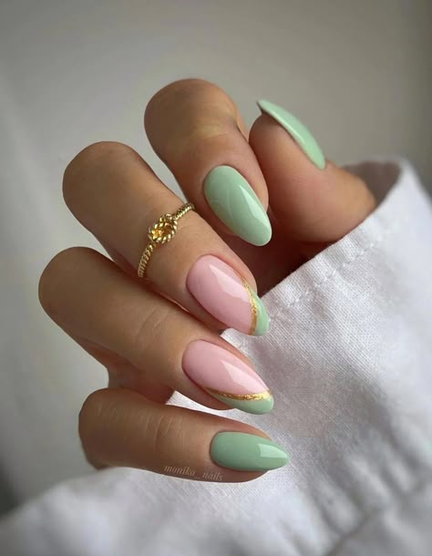 Pink And Green Almond Nails Design, Oval Summer Nails 2024, Almond Nails Designs Spring Green, Spring Oval Nails 2024, Almond Mint Nails, Almond Nails French, Almond Gel Nails, Short Almond Nails, French Tip Nail Designs