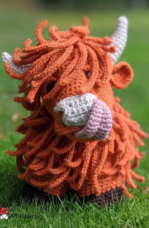 Crochet Highland Cow, Scottish Cow, Amigurumi Cow, Confection Au Crochet, Yarn Bee, Crochet Cow, Cow Pattern, Dk Yarn, Bag Crochet