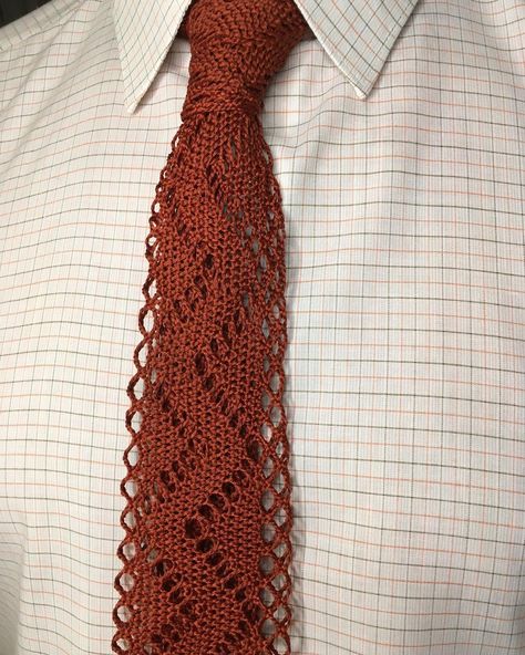 Knitted Accessories Fashion, Crochet Sweater With Ties, Crochet Ties, Crochet Ties For Men, Tie Knitting Pattern, Crochet Necktie, Crochet Mens Tie Pattern Free, Crochet Photography, Crochet Mens Tie