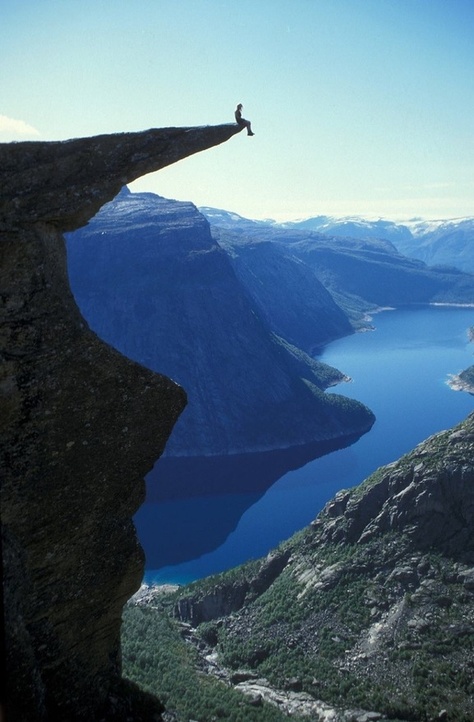 Trolltunga Norway Cliff. This! Trolltunga Norway, Skydiving, Machu Picchu, On The Edge, Places Around The World, Travel Bucket, Scandinavia, Dream Vacations, The Edge