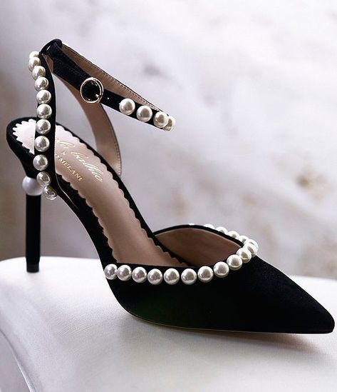 Elegant Shoes Heels, Nicola Bathie, Pearl Shoes, Classy Shoes, Crepe Top, Bride Accessories, Leather Socks, Elegant Shoes, Antonio Melani