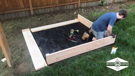 Sandboxes sometimes seem like all a part of “the dream” – a house, two kids, and a sandbox in the backyard. What makes sandboxes popular is that they offer an open space for kids to play freely, use their imaginations. Alton specifically loves any and every piece of construction equipment he sees, so I’m working on building up his Tonka collection so he can get a whole construction site running in there. And really? If you want to forego the concept of the plastic turtles or crabs of m… Simple Sandbox, Diy Backyard Movie, Diy Teepee Tent, Backyard Movie Theaters, Diy Sandbox, Backyard Sandbox, Headboard Art, Kids Teepee Tent, Kids Play Spaces