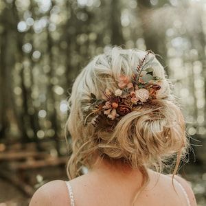 Rustic Wedding Bridal Hair Vine With Flower Veil Autumn Wedding Cottagecore Hairstyle Vintage Wedding Bridal Hair Flower Veil Magaela Bride - Etsy Australia Boho Wedding Hair Flowers, Wedding Cottagecore, Wedding Flower Hair Pieces, Flower Hair Pins Wedding, Flower Wedding Hair, Bridesmaid Hair Comb, Boho Bridal Hair, Floral Hair Comb, Flower Veil