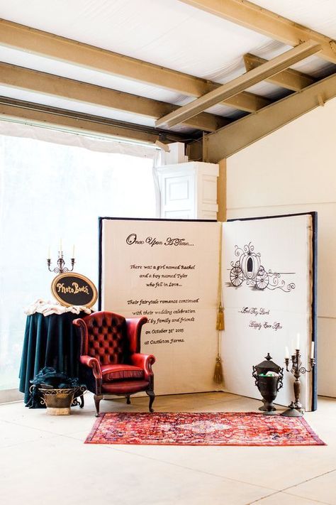 Oversized Once Upon a Time Storybook Photo Booth – shared by Wedding Chicks Photobooth Event, Decor Photobooth, Photowall Ideas, Gala Ideas, Tafel Decor, Photos Booth, Diy Event, Diy Photo Booth, Wedding Photo Booth