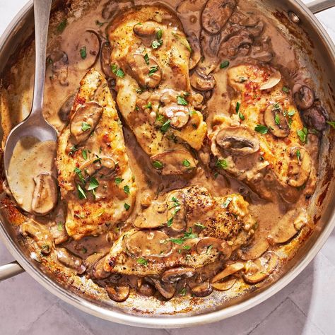 Chicken Marsala Freeze Cooked Chicken, Marsala Recipes, Chicken Marsala Recipe, Dutch Oven Chicken, Marsala Recipe, Marsala Chicken Recipes, Dinner Chicken, American Dishes, Oven Chicken