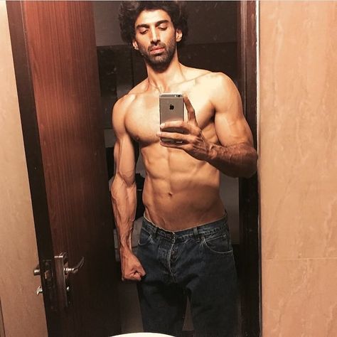 Lean Body Men, Aditya Roy Kapoor, Aditya Roy Kapur, Handsome Indian Men, Roy Kapoor, How To Stop Snoring, Ripped Body, Lean Body, Workout Regimen