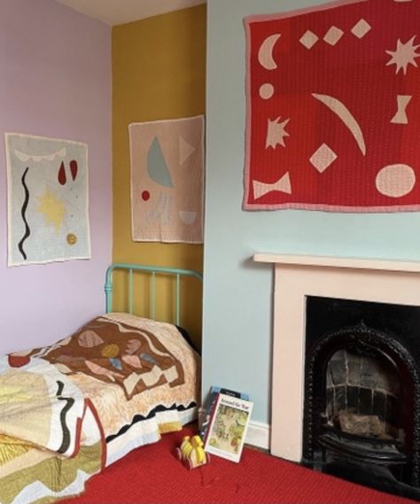 Retro Apartment, Kids Rooms Inspo, Kids Bedroom Inspiration, Deco Studio, Yellow Room, Kids Room Inspiration, Nursery Room Inspiration, Shared Room, Nursery Inspo