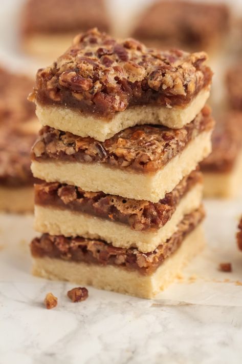 Pecan Pie Bars Recipe (No Corn Syrup) - Frugal Mom Eh! Pecan Bark Recipe, Pecan Pie Bars Easy, Pecan Pie Bars Recipe, Cherry Cobbler Recipe, Pie Bar Recipes, Pumpkin Pie Smoothie, Pecan Bars, Pecan Pie Bars, Pecan Pie Recipe