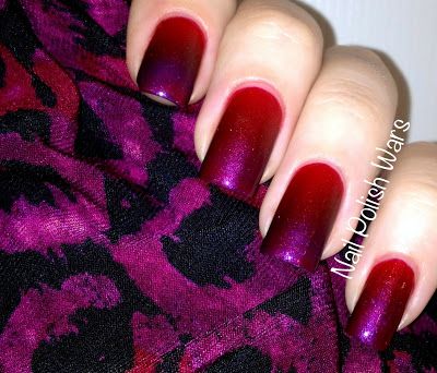 Shimmer Gradient.... Red And Purple Nails, Nails Color Combos, Red Purple Gradient, Purple Gradient Nails, Gradient Tutorial, Holiday Themed Nails, Nail Color Combos, Nail Art Photos, Nails Purple