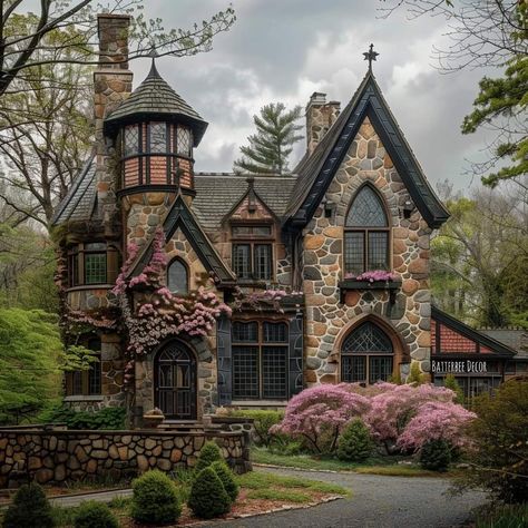 House With Circle Tower, Castle Style Cottage, Fairy Tale Cottage Exterior, Cottage With Tower, Castle Home Exterior, Once Human House, Fairytale House Exterior, Whimsical Mansion, Mini Castle House