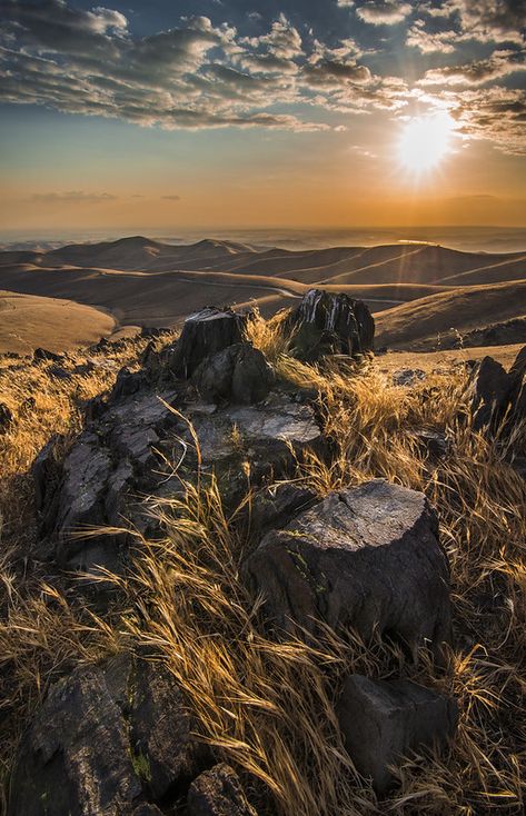 Kern County California, Mountain Overlook, Kern County, E Books, Milky Way, Cali, Beautiful Places, The Sun, California