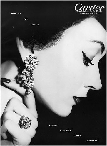 Dovima, diamond jewelry by Cartier, Vogue, April 15, 1955 Cartier Vintage, 50s Jewelry, Ad Photography, Jewelry Ads, Big Diamond, Fine Jewels, Photo Styling, Fashion Images, Photo Jewelry