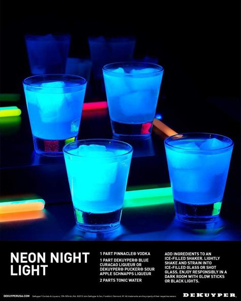 Neon Night Light Mixed Drink Recipes, Pinnacle Vodka, Glow Shots, Apple Schnapps, Apple Pucker, Vodka Tonic, Shots Alcohol, Light Party, Classic Cocktail Recipes