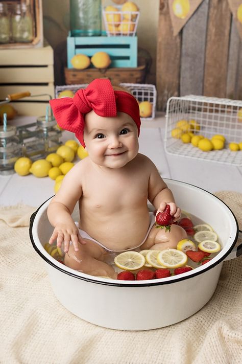 June Baby Photoshoot, Lemonade Photo Shoot, Summer Mini Session Ideas, Mini Session Ideas, Lemonade Stand Photo Shoot, Summer Baby Photos, Mini Session Themes, Studio Mini Sessions, Baby Birthday Photoshoot