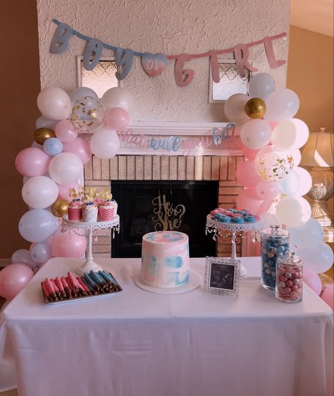 Simple Gender Reveal Decorations, Gender Reveal Indoor, Simple Gender Reveal, Simple Home Decor, Gender Reveal Decorations, Reveal Ideas, Simple Home, Small Decor, Simple House