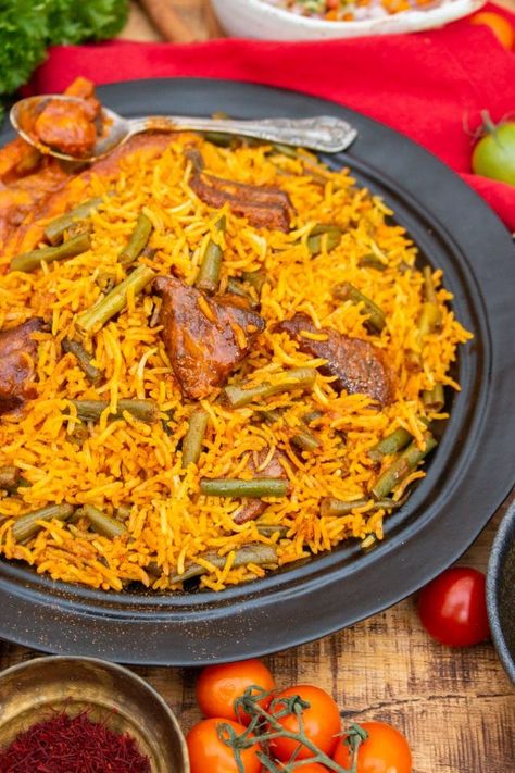 Loobia Polo, Food Iranian, Persian Food Iranian Cuisine, Bean Rice, Persian Rice, Iran Food, Fried Rice Recipe Easy, Iranian Recipes, Iranian Cuisine