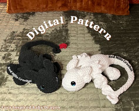 Dragon Scarf, Easy Crochet Animals, Confection Au Crochet, Bernat Blanket Yarn, Crochet Dragon, Crochet Design Pattern, Crochet Simple, Scarf Crochet, Dragon Pattern