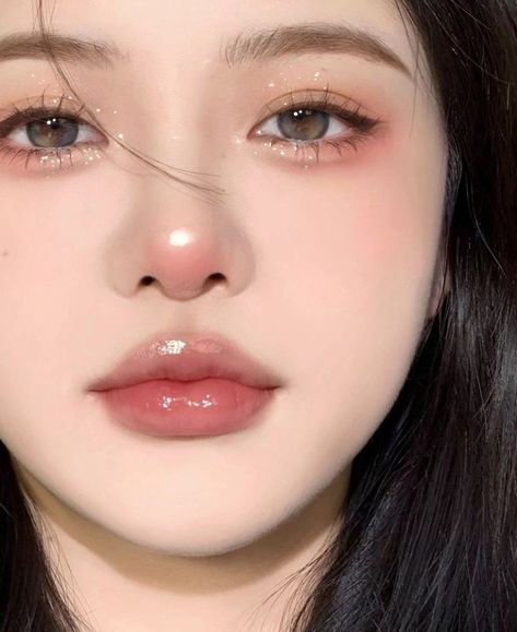 Makeup Ala Korea, Makeup Asia, Eye Makeup Guide, Angel Makeup, Asian Makeup Looks, Mekap Mata, Korean Makeup Look, Soft Makeup Looks, Cute Eye Makeup