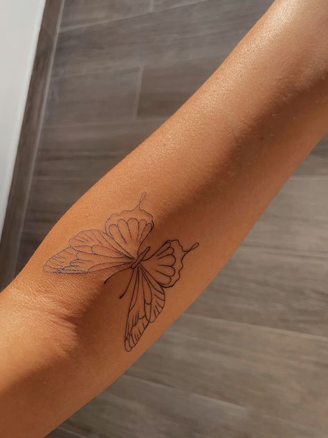 Interesting Butterfly Tattoo, Unique Tattoos Butterfly, Scrambled Mind Tattoo, Butterfly Unique Tattoo, Cute Butterfly Tattoos On Arm, Butterfly Tattoo Back Of Arm Above Elbow, Butterfly Tattoo For Grandma, Back Of The Arm Butterfly Tattoo, Butterfly Tattoo No Shading