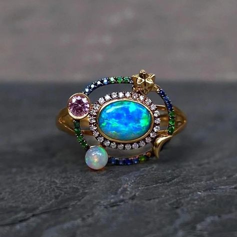 18K Gold 0.6ct Oval Cut Natural Opal Gemstone Halo Ring – AINUOSHI Galaxy Cocktail, Pink Saphire, Gold Galaxy, Yellow Gold Cocktail Ring, Galaxy Ring, Crystal Wedding Jewelry, Wedding Bride Jewelry, Emerald Blue, Vintage Jewelry Sets