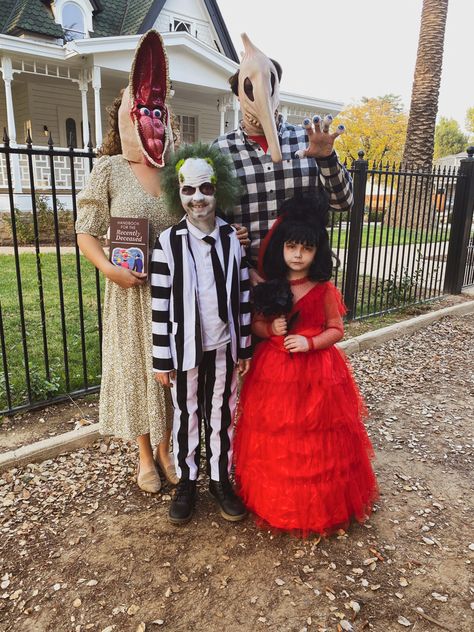 Beetle Juice Family Halloween Costumes, Family Halloween Costume Ideas For 3, Family Beetlejuice Halloween Costumes, Joker Family Halloween Costumes, Bettle Juice Family Costumes, Girls Beetlejuice Costume, Beetlejuice Family Costume Halloween, Beetle Juice Family Costume, Vampire Family Costume