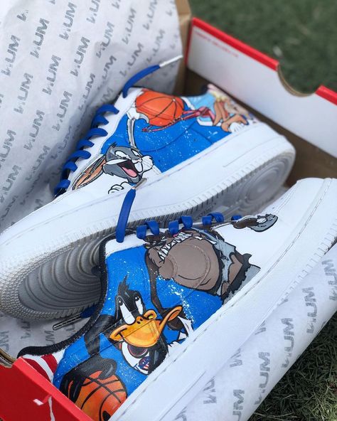 Space Jam Air Force 1 Custom Check more at https://danielcustoms.com/product/space-jam-air-force-1-custom-9/ Custom Baby Shoes, Bball Shoes, Af1 Custom, Diy Space, Air Force 1 Custom, Custom Basketball, Leather Paint, Space Jam, Unique Shoes