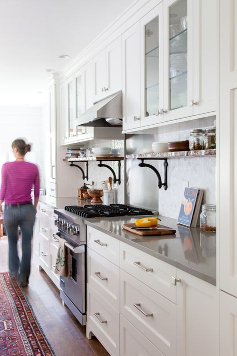 The Best Place to Add Shelving in Your Kitchen | Kitchn Grey Quartz Countertops, Before After Kitchen, Kitchen Breakfast Nooks, Kabinet Dapur, Kitchen Cabinet Hardware, White Cabinetry, Upper Cabinets, Kitchen Redo, Trendy Kitchen