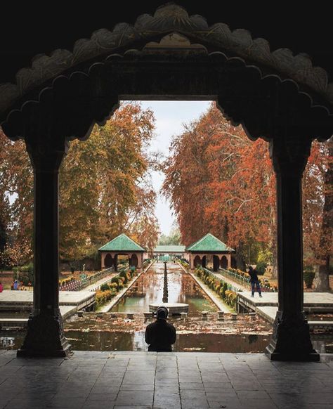 Kashmir Itinerary, Kashmir Snap, Kashmir Restaurant, Kashmir Pics, Nightmares Aesthetic, Kashmir Photos, Dreamy Eyes, Travel Aesthetics, Hiding Face