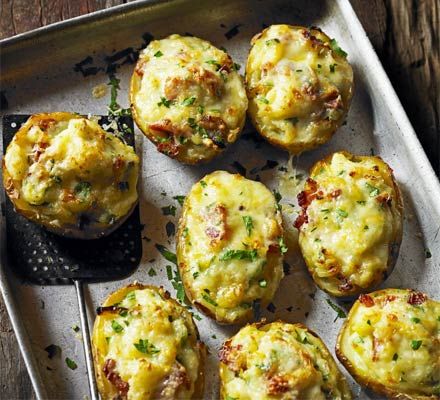 Transform a basic baked spud with a rich melted cheese topping, inspired by a classic dish from the French Alps Bonfire Food, Bonfire Night Food, Baked Potato Recipes, Night Food, Bonfire Night, Bbc Good Food Recipes, Baked Potatoes, Classic Dishes, Jamie Oliver