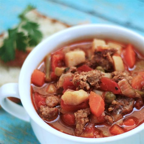 Easy Vegetable Beef Soup with Ground Beef Mexican Beef Soup, Easy Vegetable Beef Soup, Beef Soup Recipes, Soup With Ground Beef, Stone Soup, Easy Vegetable, Vegetable Beef Soup, European Recipes, Vegetable Soup Recipes