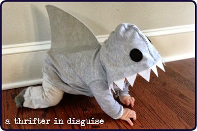 A Thrifter in Disguise: DIY Shark Costume From a Hooded Sweatshirt Shark Costume Diy, Toddler Shark Costume, Diy Shark Costume, Dog Shark Costume, Shark Costume Kids, Shark Baby Costume, Sew Halloween Costume, Diy Baby Costumes, Shark Costume